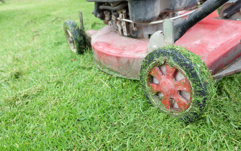 Benefits of the High Wheel Lawn Mower
