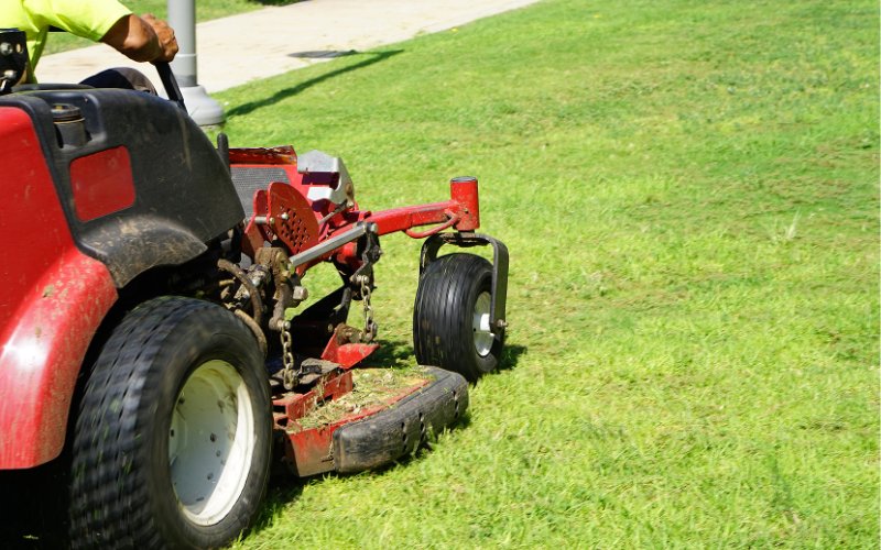 What is a Hydrostatic Lawn Mower